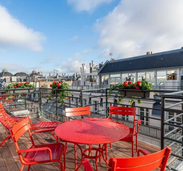 奥佩拉阿斯特拉酒店Claudie Haigneré带露台特级客房的露台景观