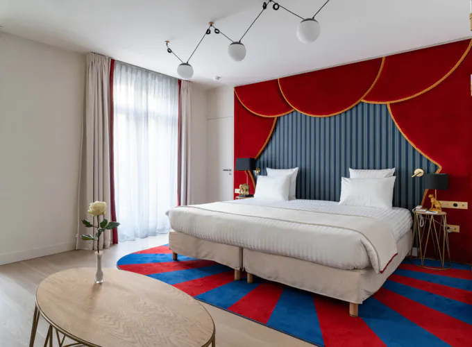 Vue d’une chambre Privilège Bouglione à l’hôtel Opera Astra