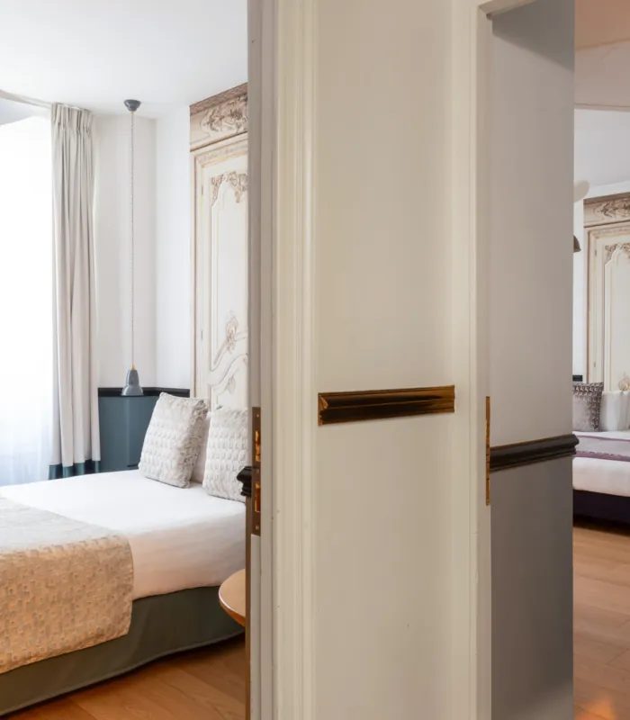 family room vestibule at Malte Hotel connecting the double room and the superior room