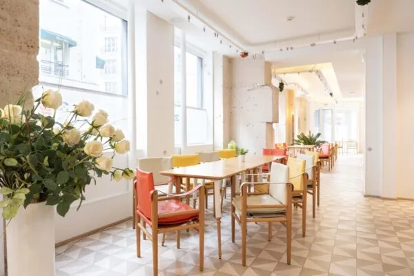 Salle de réunion Marianne à l’Hôtel 34B à Paris