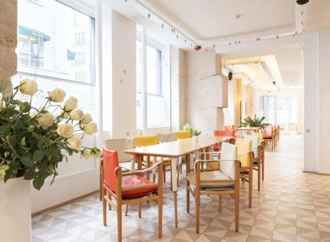 Salle de réunion Marianne à l’Hôtel 34B à Paris