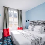 Vue d’ensemble d’une chambre double supérieure à l’hôtel Astoria, Paris