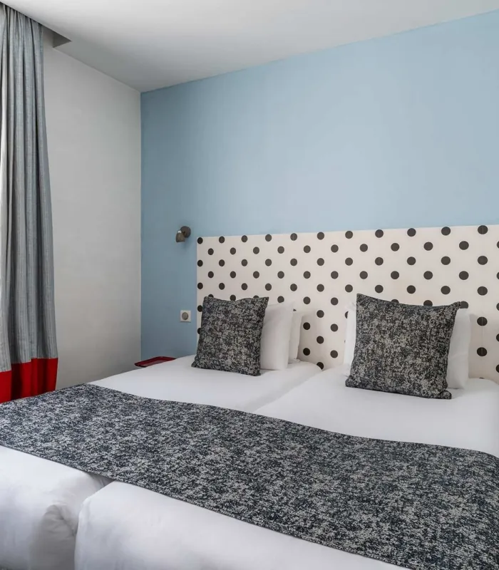 Chambre Familiale Supérieure à l’hôtel Astoria à Paris