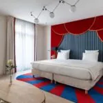 Vue d’une chambre Privilège Bouglione à l’hôtel Opera Astra