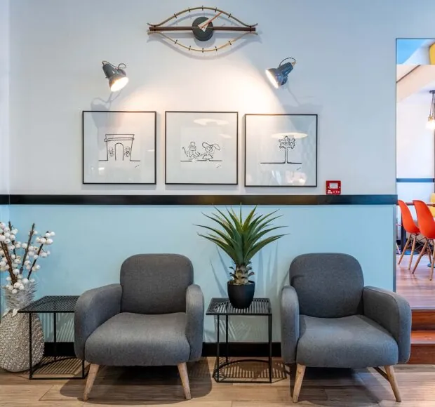 巴黎三星级 Augustin 酒店大堂景观——优雅的色彩与精致的氛围完美融合