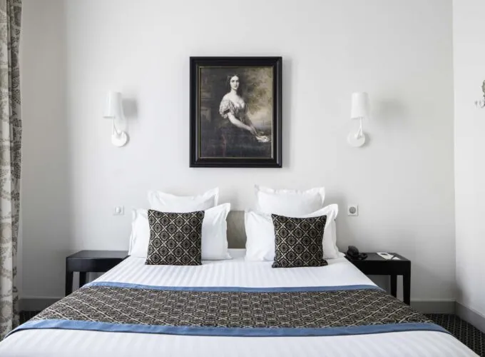 Chambre Supérieure parfaite pour 1 ou 2 personnes offrant élégance et confort pour un séjour raffiné et relaxant