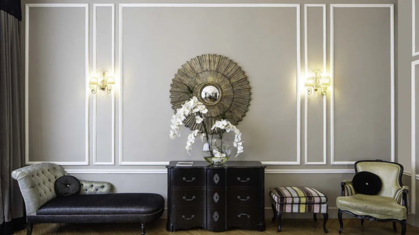 Vue du lobby de l’Hôtel Bradford Elysées 4 étoiles à Paris