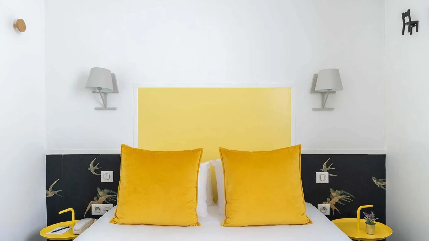 Chambre communicante à l’hôtel George 3 étoiles du groupe Astotel à Paris, idéale pour les familles ou les groupes