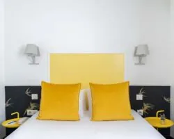 Chambre communicante à l’hôtel George 3 étoiles du groupe Astotel à Paris, idéale pour les familles ou les groupes