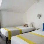 호텔 조르주의 트리플 테라스룸, 침대 2개와 싱글 침대 1개 구비