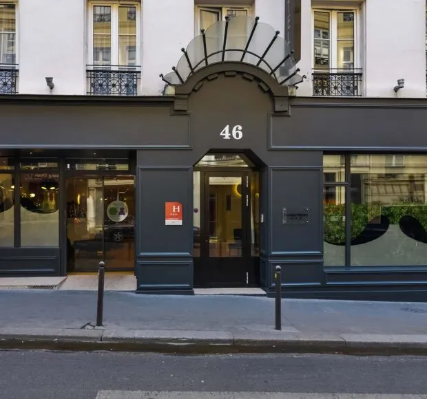 巴黎第九区雅斯特酒店集团乔治三星级酒店的外立面外景