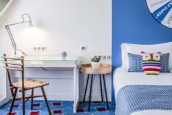 Vous allez adorer l’espace de nos Chambres Privilège,situées au dernier étage de notre établissement,offrant un cadre paisible pour un séjour agréable