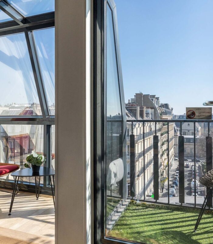 Balcon d’une Chambre Twin Privilège avec balcon à l’Hôtel 123 Sébastopol