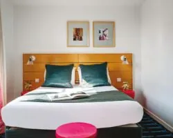 Idéaux pour les familles et/ou les longs séjours, les appartements disposent de deux espaces distincts : une chambre et un salon