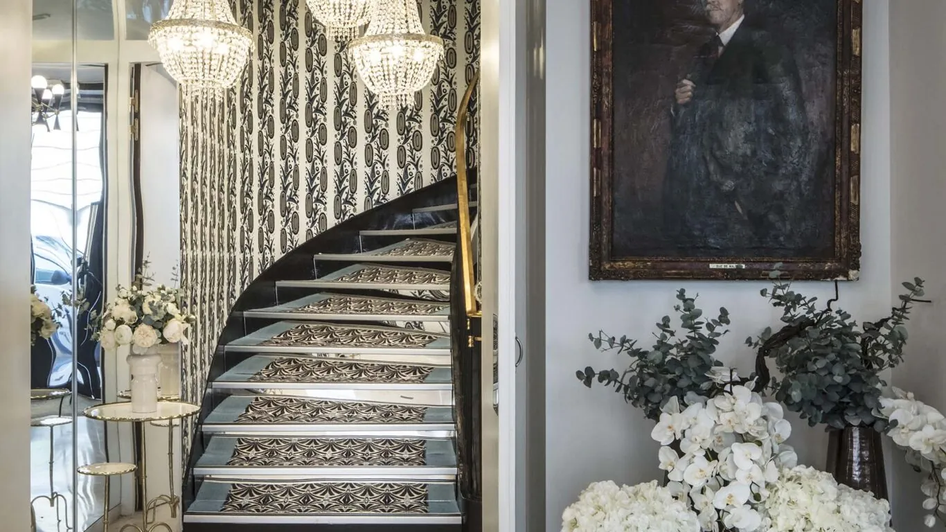 Vue des escaliers de l’Hôtel Malte