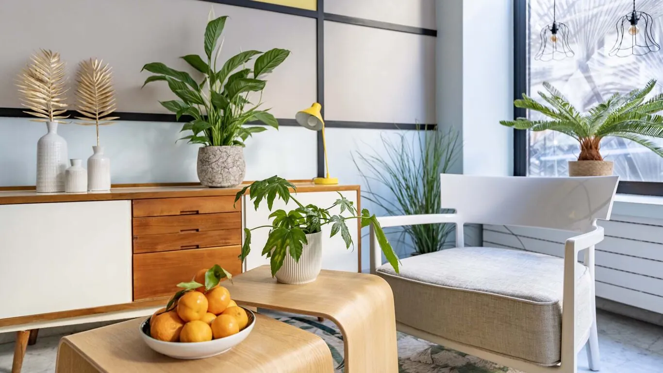 Vue du lobby de l’hôtel 3 étoiles Palm à Paris, un espace où l’originalité se mêle au confort, offrant une expérience unique et agréable