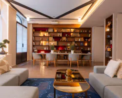 Lobby de l’Hôtel Astra Opéra à Paris – cadre raffiné près de l’Opéra