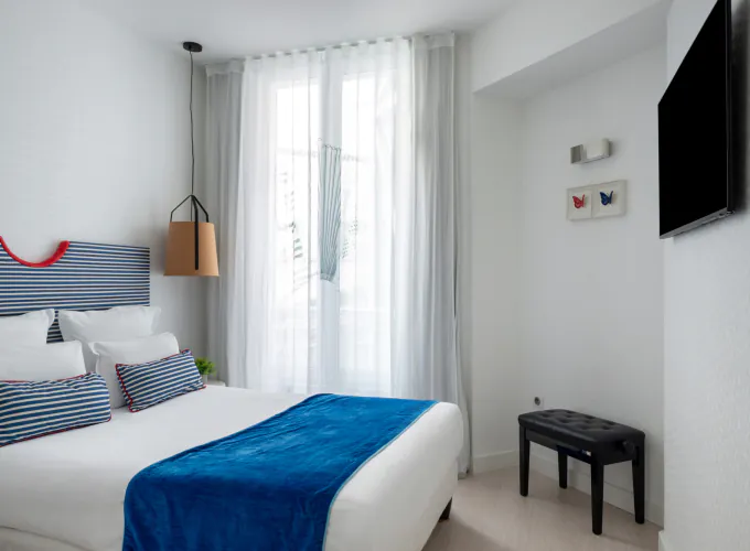 La chambre standard pour une personne est parfaite pour les voyageurs solo ou les déplacements professionnels.